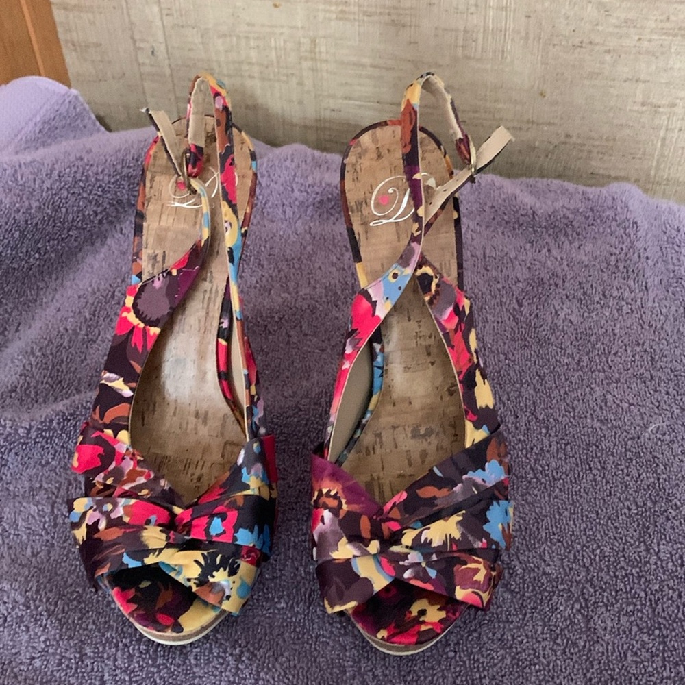 High heels 👠 size 8 1/2.